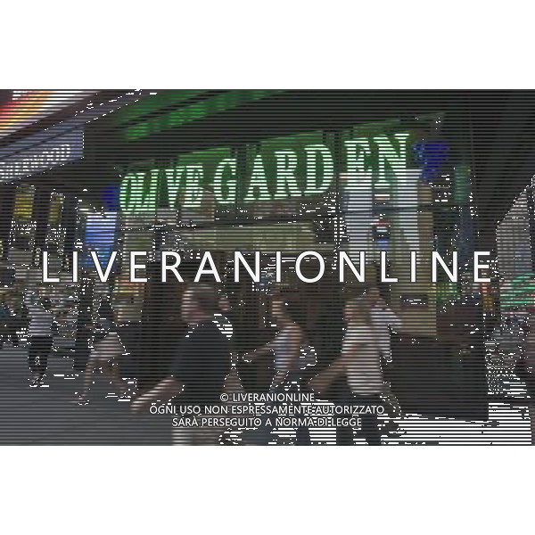 A Times Square branch of the Olive Garden restaurant chain on August 20, 2008. Casual dining chains have been hard hit by the high price of gasoline which has prompted people to dine out less. ©PHOTOSHOT/ALDO LIVERANI SAS