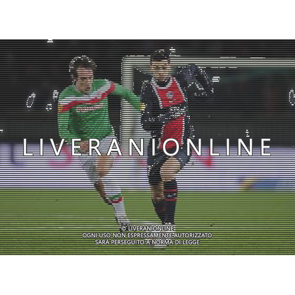20111214 Paris Saint Germain-Athletic Club Bilbao Stade: Parc des Princes 2011 Football UEFA Europa League Phase de groupes David Lopez (Bilbao) - Javier Pastore (PSG) - EUROPA LEAGUE - ©AG ALDO LIVERANI SAS - ITALY ONLY - 