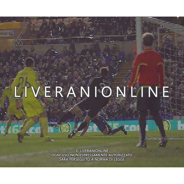 Birmingham City\'s Adam Rooney beats Maribor\'s keeper Jasmin Handanovic to open the scoring Football - Europa League Group H - Birmingham City v NK Maribor - Thur 15 Dec 2011 - St Andrews - Birmingham © CameraSport - 43 Linden Ave. Countesthorpe. Leicester. England. LE8 5PG - Tel: +44 (0) 116 277 4147 - admin@camerasport.com - www.camerasport.com ©AG ALDO LIVERANI SAS / PHOTOSHOT/- ITALY ONLY