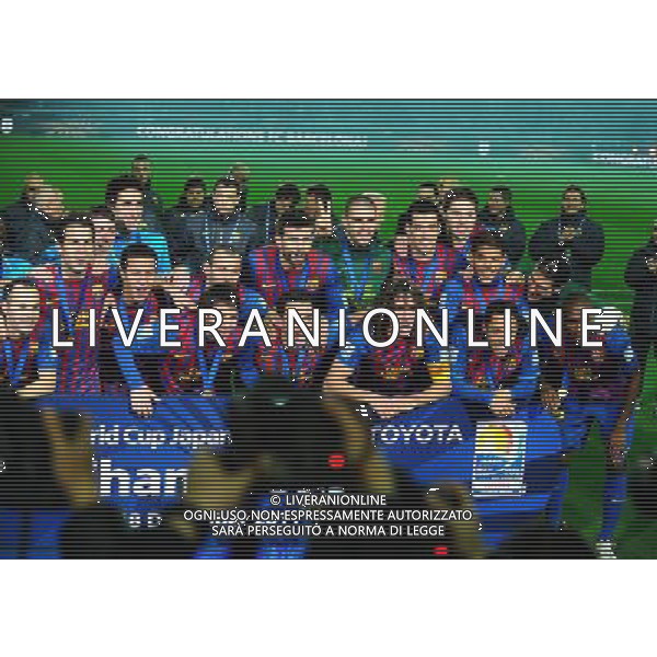 (111218) --YOKOHAMA, Dec. 18, 2011 -- Players of Spain\'s Barcelona celebrate during the awarding ceremony after the final match against Brazil\'s Santos at the Club World Cup in Yokohama, Japan, Dec. 18, 2011. Barcelona won 4-0 and claimed the title. Ji Chunpeng) (jyc) ©photoshot/Agenzia Aldo Liverani Sas - ITALY ONLY - Barcellona - Santos partita finale del Mondiale per Club a Yokohama, in Giappone, 18 dicembre 2011. Il Barcellona ha vinto 4-0 e ha ottenuto il titolo.
