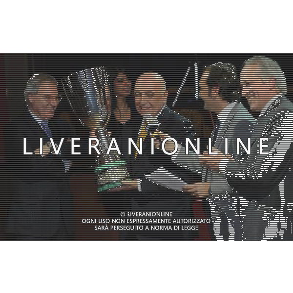 Assemblea Ordinaria Lega Calcio Serie A Desenzano del Garda (Brescia) - 19.12.2011 Nella Foto:galliani con la supercoppa /Ph.Vitez-Ag. Aldo Liverani