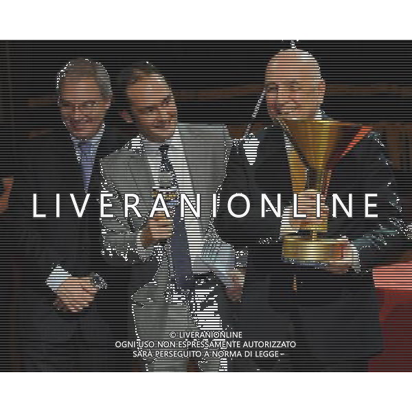 Assemblea Ordinaria Lega Calcio Serie A Desenzano del Garda (Brescia) - 19.12.2011 Nella Foto:galliani con lo scudetto /Ph.Vitez-Ag. Aldo Liverani