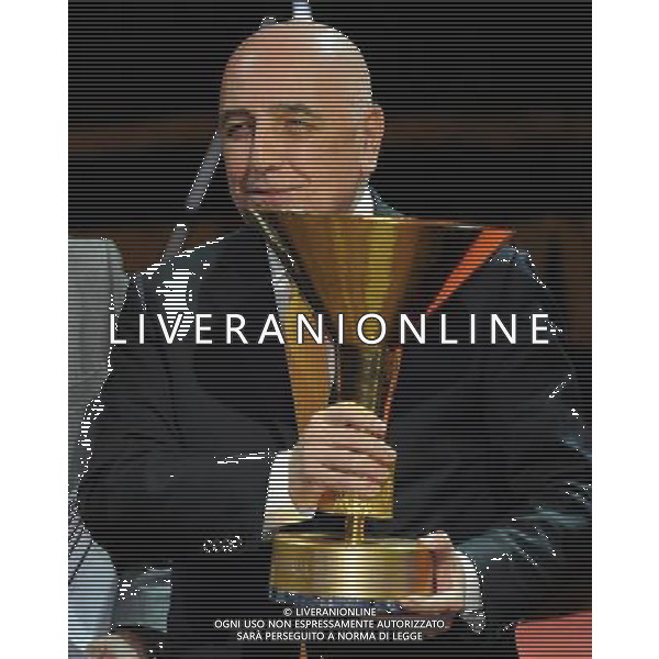 Assemblea Ordinaria Lega Calcio Serie A Desenzano del Garda (Brescia) - 19.12.2011 Nella Foto:galliani con lo scudetto /Ph.Vitez-Ag. Aldo Liverani