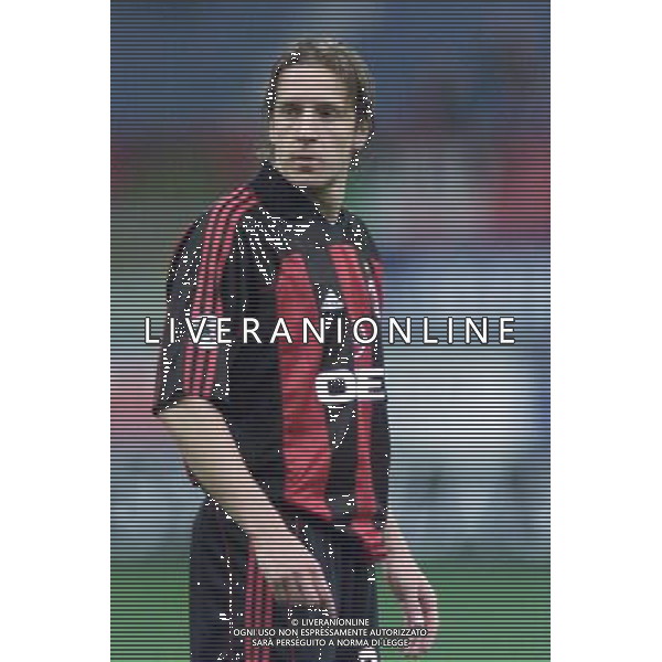 MILANO, 11-04-02 DFP/ MARCO LUSSOSO MILAN-HAPOEL TELAVIV (COPPA UEFA) NELLA FOTO: MASSIMO AMBROSINI AG ALDO LIVERANI S A S