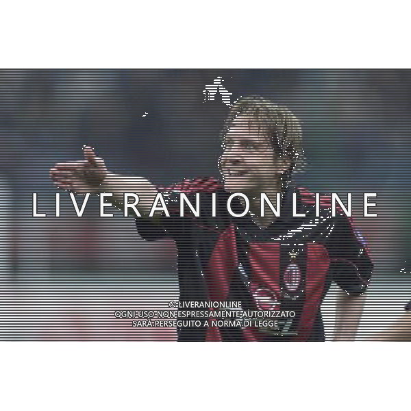 MILANO, 11-04-02 DFP/ MARCO LUSSOSO MILAN-HAPOEL TELAVIV (COPPA UEFA) NELLA FOTO: MASSIMO AMBROSINI AG ALDO LIVERANI S A S