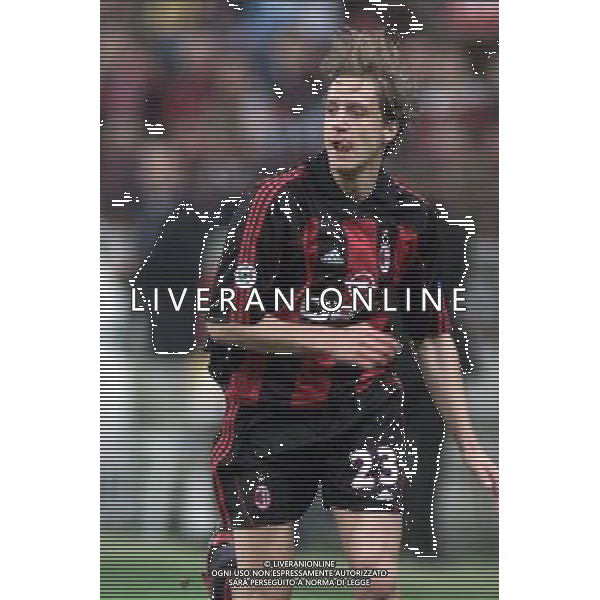 MILANO, 11-04-02 DFP/ MARCO LUSSOSO MILAN-HAPOEL TELAVIV (COPPA UEFA) NELLA FOTO: MASSIMO AMBROSINI AG ALDO LIVERANI S A S