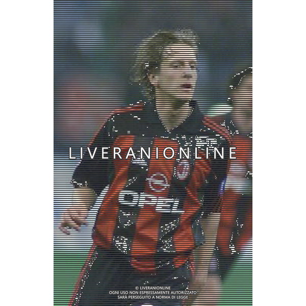 MILANO, 11-04-02 DFP/ MARCO LUSSOSO MILAN-HAPOEL TELAVIV (COPPA UEFA) NELLA FOTO: MASSIMO AMBROSINI AG ALDO LIVERANI S A S