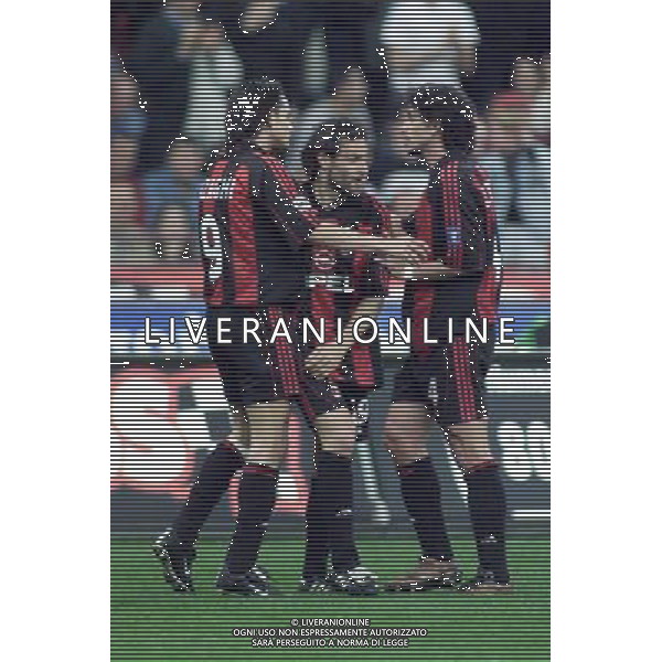 MILANO, 11-04-02 DFP/ MARCO LUSSOSO MILAN-HAPOEL TELAVIV (COPPA UEFA) NELLA FOTO: ESULTANZA MILAN AG ALDO LIVERANI S A S