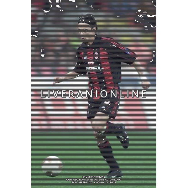 MILANO, 11-04-02 DFP/ MARCO LUSSOSO MILAN-HAPOEL TELAVIV (COPPA UEFA) NELLA FOTO: FILIPPO INZAGHI AG ALDO LIVERANI S A S