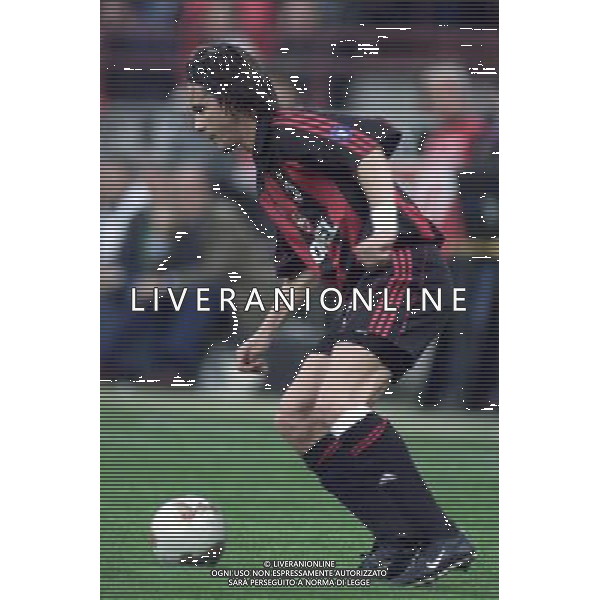 MILANO, 11-04-02 DFP/ MARCO LUSSOSO MILAN-HAPOEL TELAVIV (COPPA UEFA) NELLA FOTO: FILIPPO INZAGHI AG ALDO LIVERANI S A S