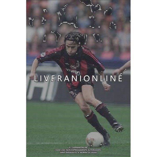 MILANO, 11-04-02 DFP/ MARCO LUSSOSO MILAN-HAPOEL TELAVIV (COPPA UEFA) NELLA FOTO: FILIPPO INZAGHI AG ALDO LIVERANI S A S