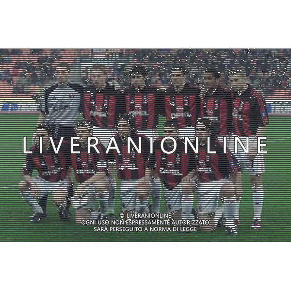MILANO, 11-04-02 DFP/ MARCO LUSSOSO MILAN-HAPOEL TELAVIV (COPPA UEFA) NELLA FOTO: LA FORMAZIONE DEL MILAN AG ALDO LIVERANI S A S