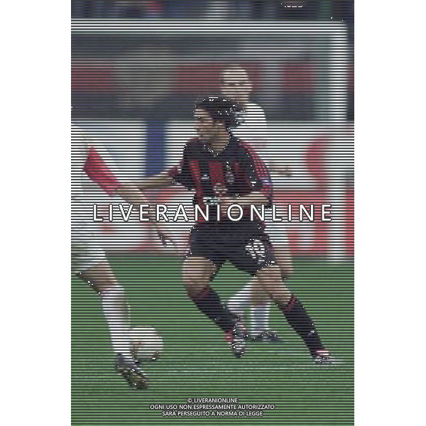 MILANO, 11-04-02 DFP/ MARCO LUSSOSO MILAN-HAPOEL TELAVIV (COPPA UEFA) NELLA FOTO: MANUEL RUI COSTA AG ALDO LIVERANI S A S