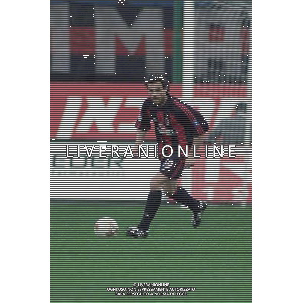 MILANO, 11-04-02 DFP/ MARCO LUSSOSO MILAN-HAPOEL TELAVIV (COPPA UEFA) NELLA FOTO: MARCO SIMONE AG ALDO LIVERANI S A S