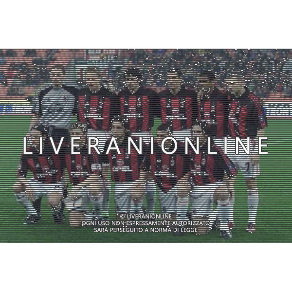 MILANO, 11-04-02 DFP/ MARCO LUSSOSO MILAN-HAPOEL TELAVIV (COPPA UEFA) NELLA FOTO: LA FORMAZIONE DEL MILAN AG ALDO LIVERANI S A S