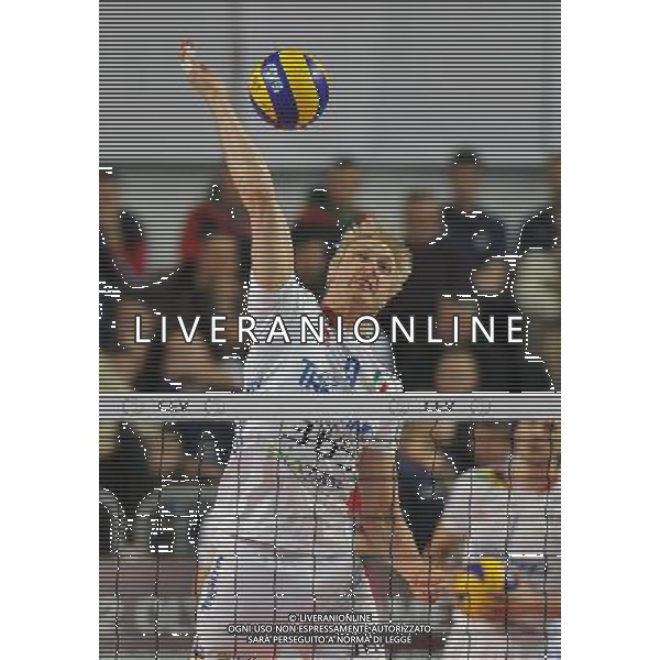 22.12.2011 KEDZIERZYN-KOZLE CZECHY SIATKOWKA MEZCZYZN CEV LIGA MISTRZOW SEZON 2011/2012 2012 CEV VOLLEYBALL CHAMPIONS LEAGUE MEN ZAKSA - TRENTINO VOLLEY PLANETWIN365 N/Z STEVE BRINKMAN FOT LUKASZ LASKOWSKI / PRESSFOCUS NEWSPIXPL --- Newspix.pl ITALY ONLY- CEV Voleyball Champions League Zaksa Kedzierzyn-Kozle (czerwone) - Trentino Volley (biale) ©AG ALDO LIVERANI SAS *** Local Caption *** .