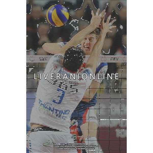 22.12.2011 KEDZIERZYN-KOZLE CZECHY SIATKOWKA MEZCZYZN CEV LIGA MISTRZOW SEZON 2011/2012 2012 CEV VOLLEYBALL CHAMPIONS LEAGUE MEN ZAKSA - TRENTINO VOLLEY PLANETWIN365 N/Z KAZMIERCZAK WOJCIECH FOT LUKASZ LASKOWSKI / PRESSFOCUS NEWSPIXPL --- Newspix.pl ITALY ONLY- CEV Voleyball Champions League Zaksa Kedzierzyn-Kozle (czerwone) - Trentino Volley (biale) ©AG ALDO LIVERANI SAS *** Local Caption *** .