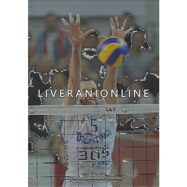 22.12.2011 KEDZIERZYN-KOZLE CZECHY SIATKOWKA MEZCZYZN CEV LIGA MISTRZOW SEZON 2011/2012 2012 CEV VOLLEYBALL CHAMPIONS LEAGUE MEN ZAKSA - TRENTINO VOLLEY PLANETWIN365 N/Z OSMANY JUANTORENA PORTUONDO FOT LUKASZ LASKOWSKI / PRESSFOCUS NEWSPIXPL --- Newspix.pl ITALY ONLY- CEV Voleyball Champions League Zaksa Kedzierzyn-Kozle (czerwone) - Trentino Volley (biale) ©AG ALDO LIVERANI SAS *** Local Caption *** .