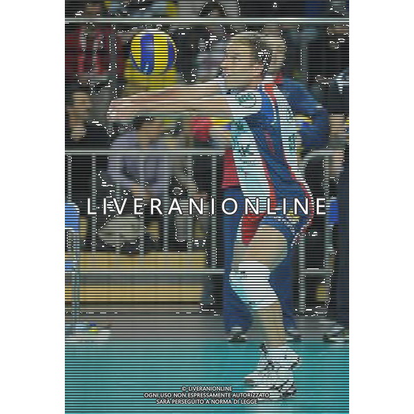 22.12.2011 KEDZIERZYN-KOZLE CZECHY SIATKOWKA MEZCZYZN CEV LIGA MISTRZOW SEZON 2011/2012 2012 CEV VOLLEYBALL CHAMPIONS LEAGUE MEN ZAKSA - TRENTINO VOLLEY PLANETWIN365 N/Z GACEK PIOTR FOT LUKASZ LASKOWSKI / PRESSFOCUS NEWSPIXPL --- Newspix.pl ITALY ONLY- CEV Voleyball Champions League Zaksa Kedzierzyn-Kozle (czerwone) - Trentino Volley (biale) ©AG ALDO LIVERANI SAS *** Local Caption *** .