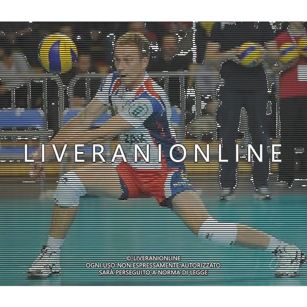 22.12.2011 KEDZIERZYN-KOZLE CZECHY SIATKOWKA MEZCZYZN CEV LIGA MISTRZOW SEZON 2011/2012 2012 CEV VOLLEYBALL CHAMPIONS LEAGUE MEN ZAKSA - TRENTINO VOLLEY PLANETWIN365 N/Z GACEK PIOTR FOT LUKASZ LASKOWSKI / PRESSFOCUS NEWSPIXPL --- Newspix.pl ITALY ONLY- CEV Voleyball Champions League Zaksa Kedzierzyn-Kozle (czerwone) - Trentino Volley (biale) ©AG ALDO LIVERANI SAS *** Local Caption *** .