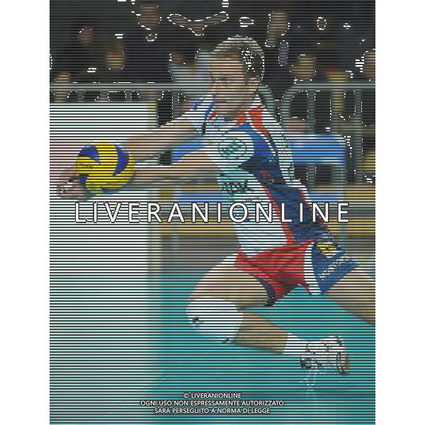 22.12.2011 KEDZIERZYN-KOZLE CZECHY SIATKOWKA MEZCZYZN CEV LIGA MISTRZOW SEZON 2011/2012 2012 CEV VOLLEYBALL CHAMPIONS LEAGUE MEN ZAKSA - TRENTINO VOLLEY PLANETWIN365 N/Z GACEK PIOTR FOT LUKASZ LASKOWSKI / PRESSFOCUS NEWSPIXPL --- Newspix.pl ITALY ONLY- CEV Voleyball Champions League Zaksa Kedzierzyn-Kozle (czerwone) - Trentino Volley (biale) ©AG ALDO LIVERANI SAS *** Local Caption *** .
