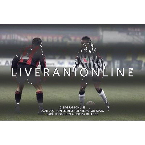 MILANO,23-01-02 DFP/MARCO LUSSOSO MILAN - JUVENTUS (COPPA ITALIA): EDGAR DAVIDS