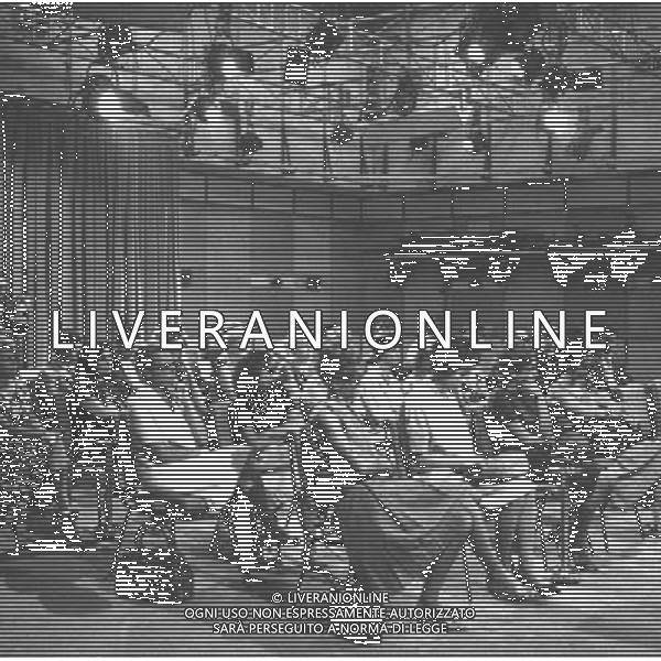 TRASMISSIONE TELEVISIVA CINQUANTA STORIA DELL TV DA CHI L\'HA FATTA A CHI L\'HA VISTA 2003 NELLA FOTO STUDI TELEVISIVI AG ALDO LIVERANI