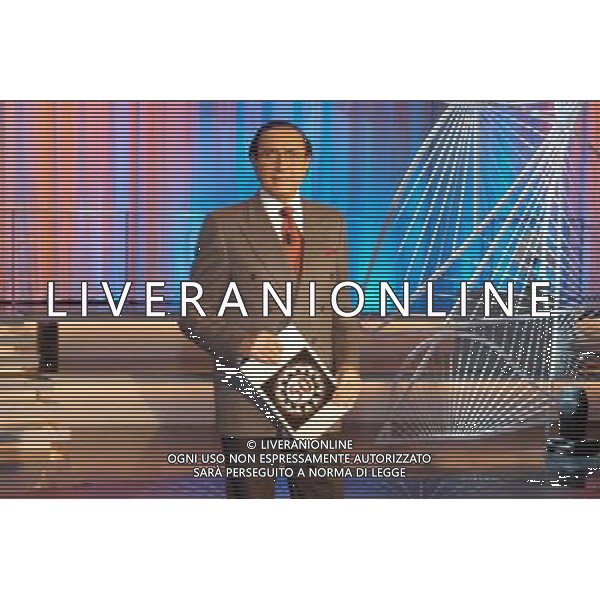 TRASMISSIONE TELEVISIVA CINQUANTA STORIA DELL TV DA CHI L\'HA FATTA A CHI L\'HA VISTA 2003 NELLA FOTO PIPPO BAUDO AG ALDO LIVERANI