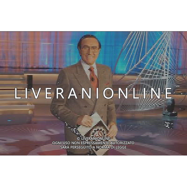 TRASMISSIONE TELEVISIVA CINQUANTA STORIA DELL TV DA CHI L\'HA FATTA A CHI L\'HA VISTA 2003 NELLA FOTO PIPPO BAUDO AG ALDO LIVERANI