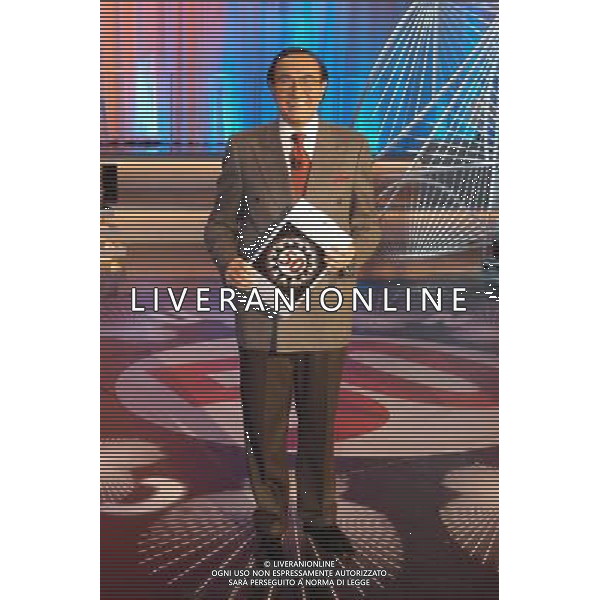 TRASMISSIONE TELEVISIVA CINQUANTA STORIA DELL TV DA CHI L\'HA FATTA A CHI L\'HA VISTA 2003 NELLA FOTO PIPPO BAUDO AG ALDO LIVERANI