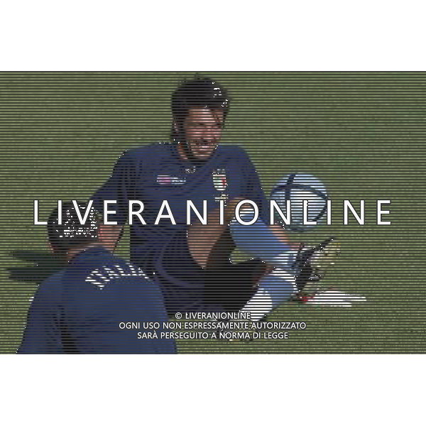 NAZIONALE ITALIANA A COVERCIANO 25/05/2004 NELLA FOTO BUFFON GIANLUIGI AGENZIA ALDO LIVERANI