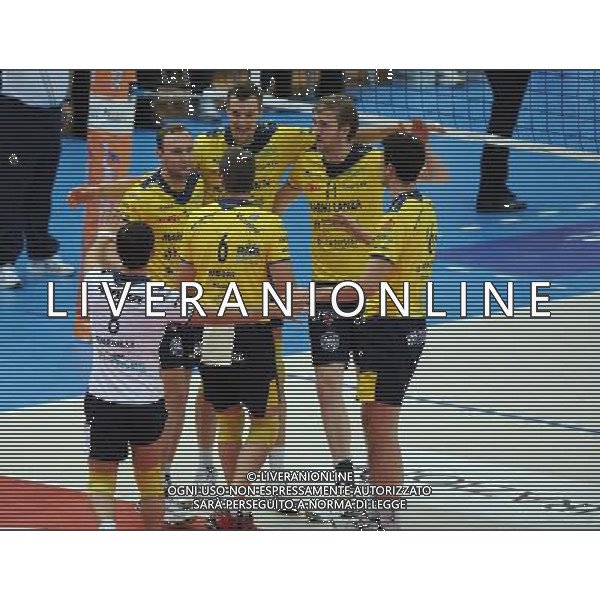 Lega Volley Serie A1 Maschile 2011/2012 12Á Giornata Trento - 29.12.2011 Itas Diatec Trentino-Marmi Lanza Verona Nella Foto:Verona Gruppo Esulta /Ph.Vitez-Ag. Aldo Liverani