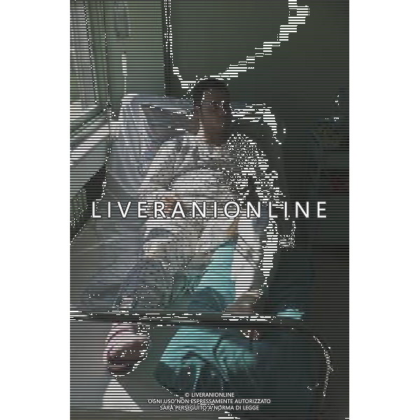 (111229) -- DAMASCUS, Dec. 29, 2011 () -- A man injured by armed groups receives treatment at Abdul-Qader Shafta hospital in Homs, Syria, Dec. 29, 2011. Mohammad Mustafa al-Dabi, the head of Arab League (AL) observer mission, told the private Addounia TV on Wednesday that the situation in Homs is \'placatory till now,\' and has unequivocally confessed the presence of \'gunmen\' in the city. (/Li Muzi) /photoshot/AG ALDO LIVERANI SAS - ITALY ONLY