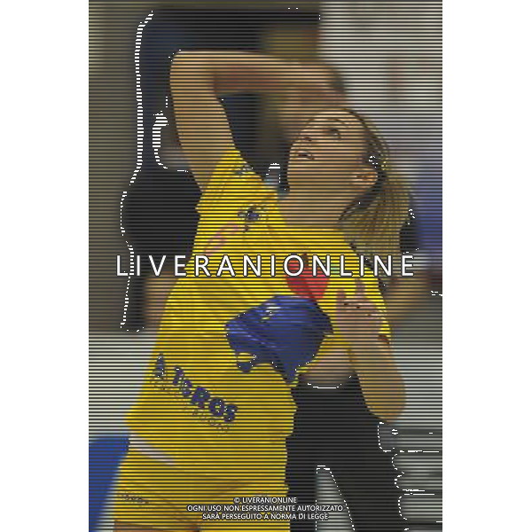 Campionato Pallavolo Serie A1 Femminile - 11Á giornata Castellanza (VA) - 29/12/2011 MC Carnaghi Villa Cortese - Yamamay Busto Arsizio nella foto: Giulia Leonardi (Yamamay Busto Arsizio) foto Roberto Garavaglia - ag. Aldo Liverani sas