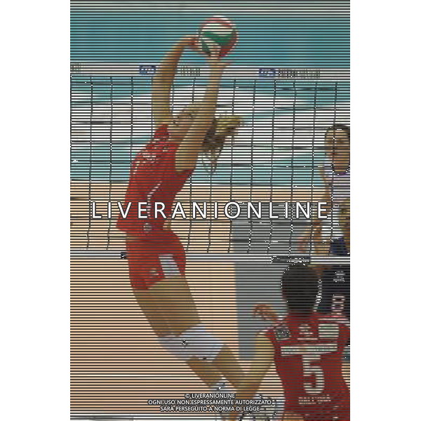 Campionato Pallavolo Serie A1 Femminile - 11Á giornata Castellanza (VA) - 29/12/2011 MC Carnaghi Villa Cortese - Yamamay Busto Arsizio nella foto: Carli Lloyd (Yamamay Busto Arsizio) foto Roberto Garavaglia - ag. Aldo Liverani sas