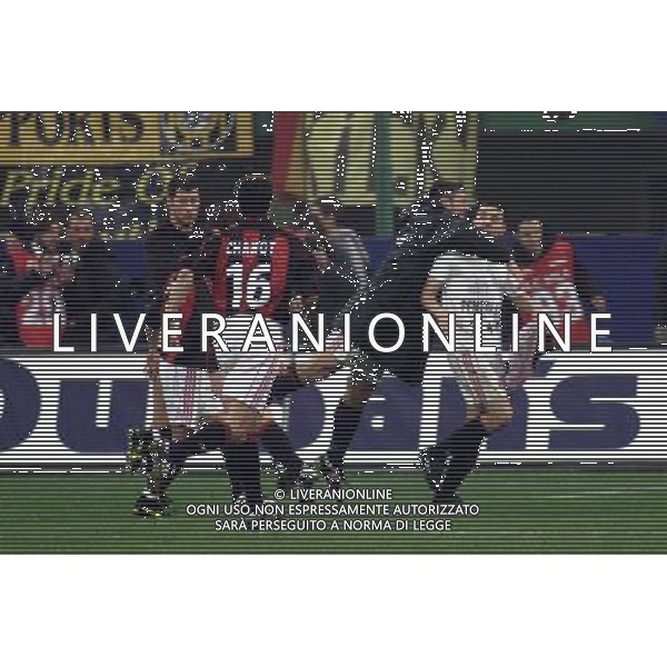 MILANO, 28-02-02 DFP/MARCO LUSSOSO MILAN - RODA (COPPA UEFA) NELLA FOTO: ESULTANZA MILAN AG ALDO LIVERANI S A S