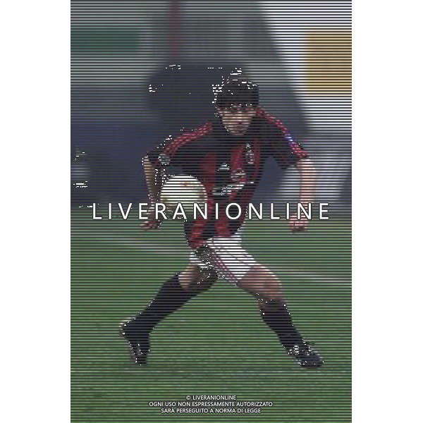 MILANO, 28-02-02 DFP/MARCO LUSSOSO MILAN - RODA (COPPA UEFA) NELLA FOTO: KAKHA KALADZE AG ALDO LIVERANI S A S