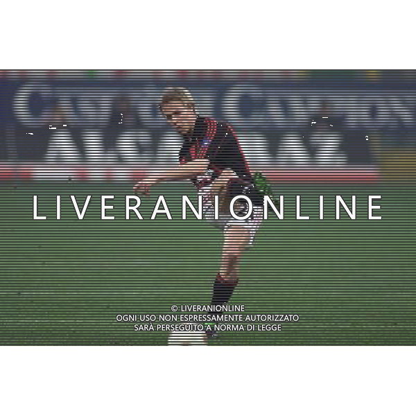 MILANO, 28-02-02 DFP/MARCO LUSSOSO MILAN - RODA (COPPA UEFA) NELLA FOTO: MARTIN LAURSEN AG ALDO LIVERANI S A S