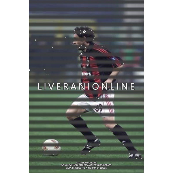 MILANO, 28-02-02 DFP/MARCO LUSSOSO MILAN - RODA (COPPA UEFA) NELLA FOTO: MARCO SIMONE AG ALDO LIVERANI S A S
