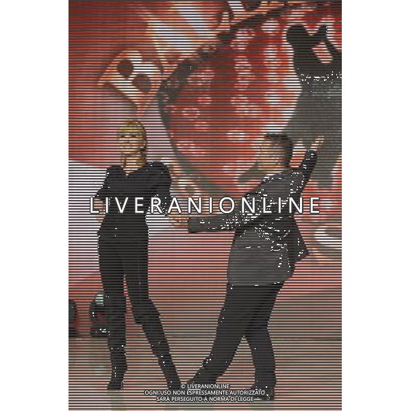 Roma - 04/01/2012 - Auditorium Rai - Presentazione della trasmissione TV \' Ballando con le stelle \' - nella foto: Milly Carlucci e Paolo Belli Œ© Fabrizio Corradetti - Ag. Aldo Liverani sas