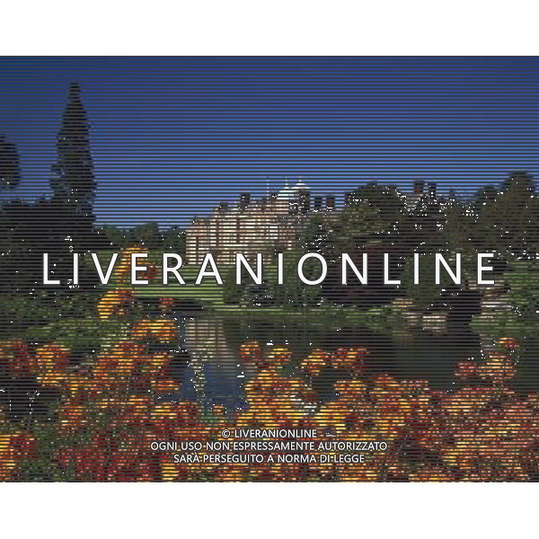 Sandringham House in spring © photoshot - ag. aldo liverani sas italy only SANDRINGHAM HOUSE - LA RESIDENZA DI CAMPAGNA DELLA REGINA ELISABETTA II D\'INGHILTERRA ( REALI INGLESI)
