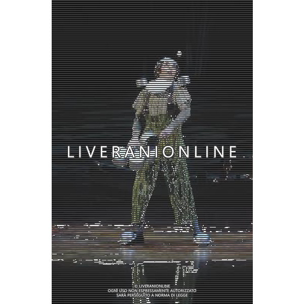 Cirque Du Soleil perform Totem at the Albert Hall. London 4th January 2011. ©photoshot/Agenzia Aldo Liverani Sas - ITALY ONLY - Artisti del Cirque Du Soleil durante le Prove dello spettacolo \'Totem\' al Royal Albert Hall di Londra, Inghilterra 4 gennaio 2012