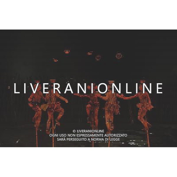 Cirque Du Soleil perform Totem at the Albert Hall. London 4th January 2011. ©photoshot/Agenzia Aldo Liverani Sas - ITALY ONLY - Artisti del Cirque Du Soleil durante le Prove dello spettacolo \'Totem\' al Royal Albert Hall di Londra, Inghilterra 4 gennaio 2012