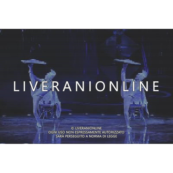 Cirque Du Soleil perform Totem at the Albert Hall. London 4th January 2011. ©photoshot/Agenzia Aldo Liverani Sas - ITALY ONLY - Artisti del Cirque Du Soleil durante le Prove dello spettacolo \'Totem\' al Royal Albert Hall di Londra, Inghilterra 4 gennaio 2012