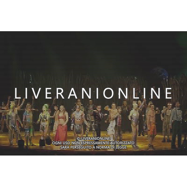 Artists from Cirque Du Soleil: Totem perform at Royal Albert Hall on January 4, 2012 in London, England. Picture Zenon Stefaniak ©photoshot/Agenzia Aldo Liverani Sas - ITALY ONLY - Artisti del Cirque Du Soleil durante le Prove dello spettacolo \'Totem\' al Royal Albert Hall di Londra, Inghilterra 4 gennaio 2012