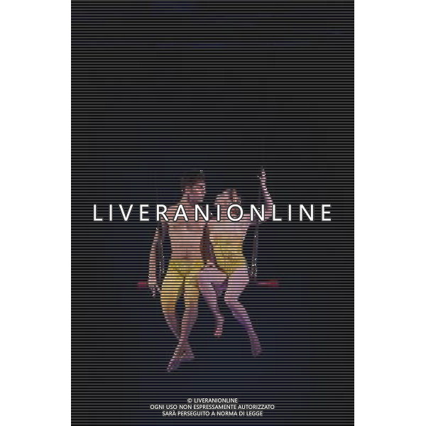 Artists from Cirque Du Soleil: Totem perform at Royal Albert Hall on January 4, 2012 in London, England. Picture Zenon Stefaniak ©photoshot/Agenzia Aldo Liverani Sas - ITALY ONLY - Artisti del Cirque Du Soleil durante le Prove dello spettacolo \'Totem\' al Royal Albert Hall di Londra, Inghilterra 4 gennaio 2012