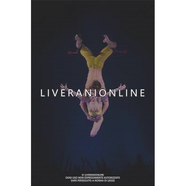 Artists from Cirque Du Soleil: Totem perform at Royal Albert Hall on January 4, 2012 in London, England. Picture Zenon Stefaniak ©photoshot/Agenzia Aldo Liverani Sas - ITALY ONLY - Artisti del Cirque Du Soleil durante le Prove dello spettacolo \'Totem\' al Royal Albert Hall di Londra, Inghilterra 4 gennaio 2012