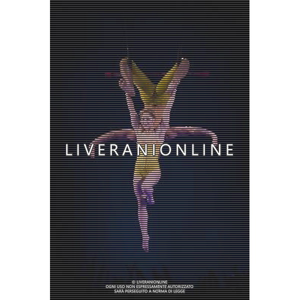 Artists from Cirque Du Soleil: Totem perform at Royal Albert Hall on January 4, 2012 in London, England. Picture Zenon Stefaniak ©photoshot/Agenzia Aldo Liverani Sas - ITALY ONLY - Artisti del Cirque Du Soleil durante le Prove dello spettacolo \'Totem\' al Royal Albert Hall di Londra, Inghilterra 4 gennaio 2012