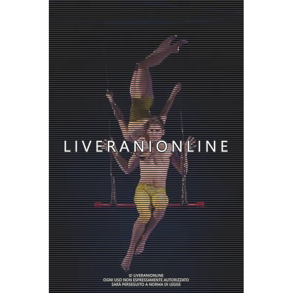 Artists from Cirque Du Soleil: Totem perform at Royal Albert Hall on January 4, 2012 in London, England. Picture Zenon Stefaniak ©photoshot/Agenzia Aldo Liverani Sas - ITALY ONLY - Artisti del Cirque Du Soleil durante le Prove dello spettacolo \'Totem\' al Royal Albert Hall di Londra, Inghilterra 4 gennaio 2012