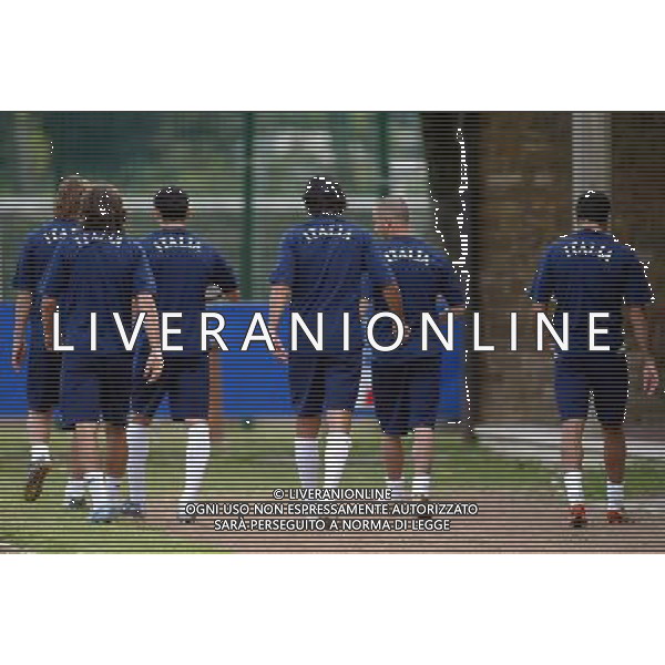 NAZIONALE ITALIANA A COVERCIANO 27/05/2004 NELLA FOTO ALLENAMENTO ITALIA AGENZIA ALDO LIVERANI
